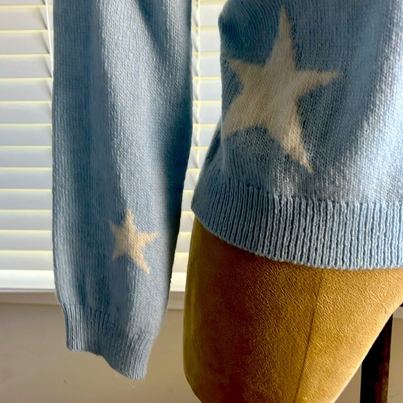 Rails womens super soft sweater with stars. Size XS. PERFECT CONDITION - Picture 3 of 10